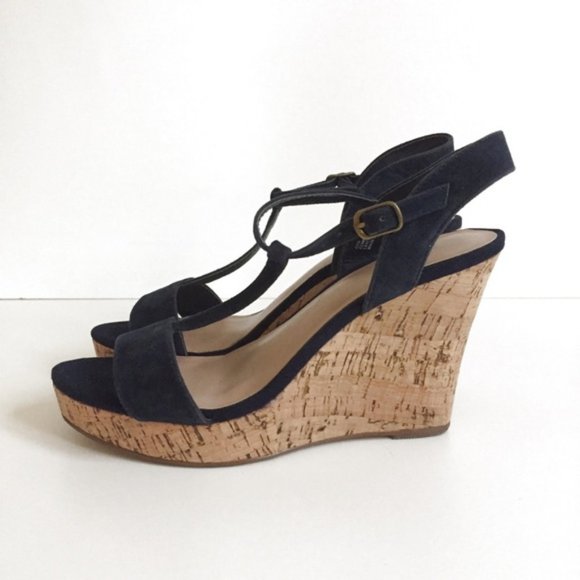 Charles David Navy Wedge Sandal 8.5 (fits like 8) - Picture 3 of 6